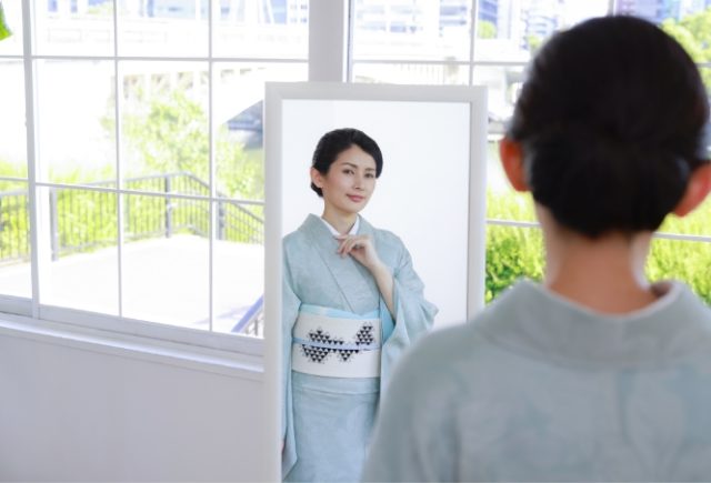 着付教室で補正の説明写真