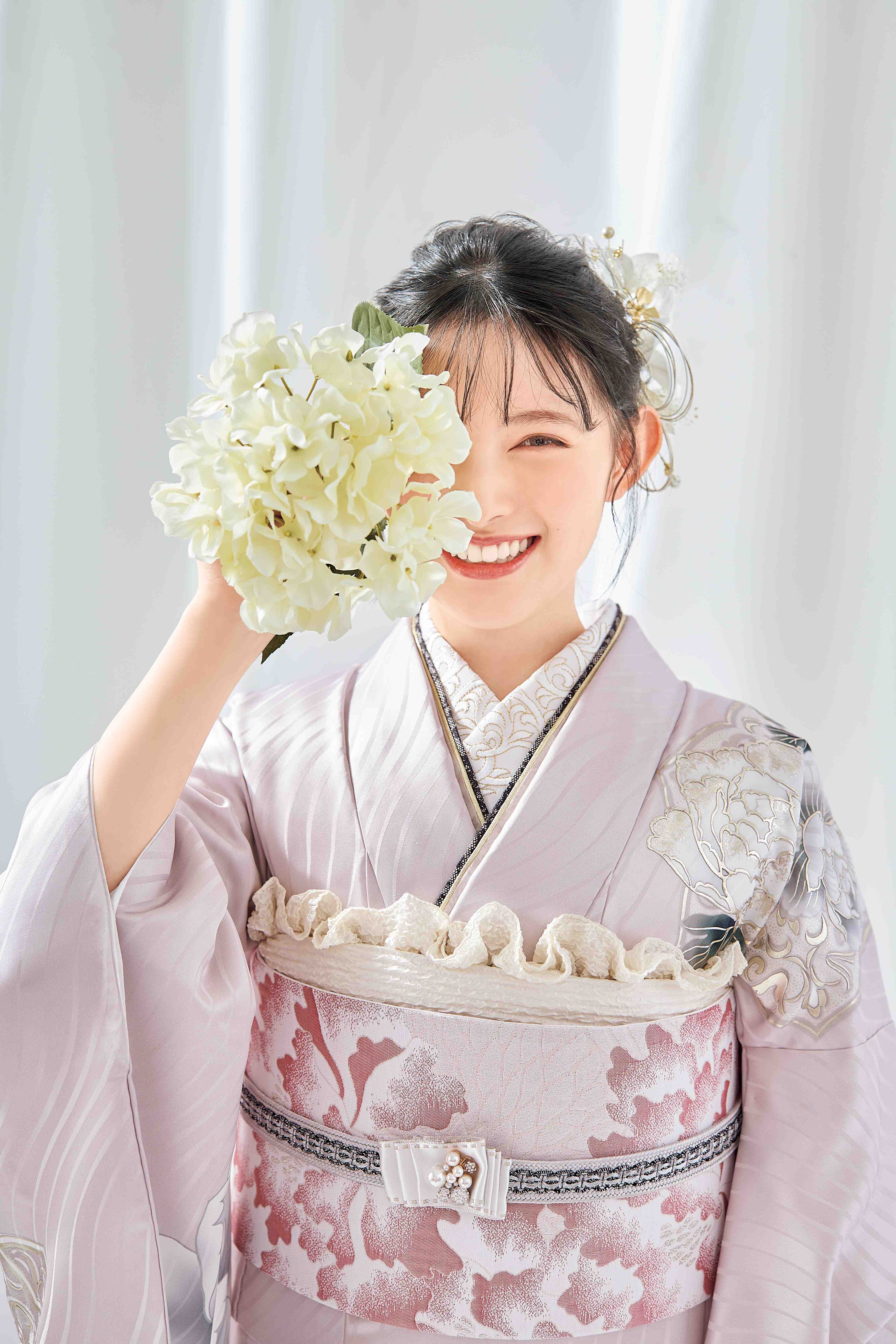 ピンクベージュ振袖レンタル、前撮り写真