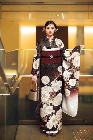 上品古典柄、振袖レンタル