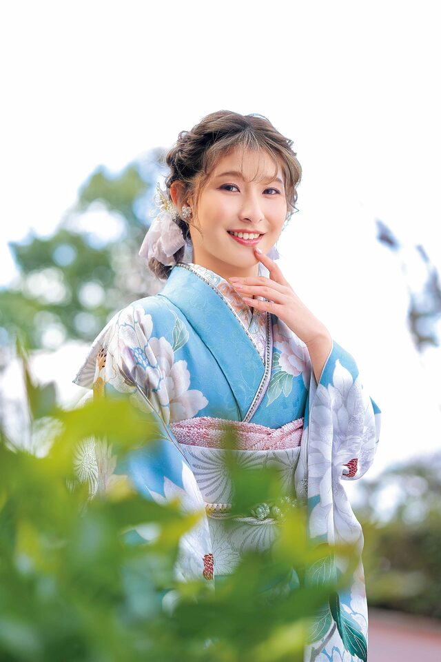 苫小牧　振袖レンタル　野村呉服店　半身写真